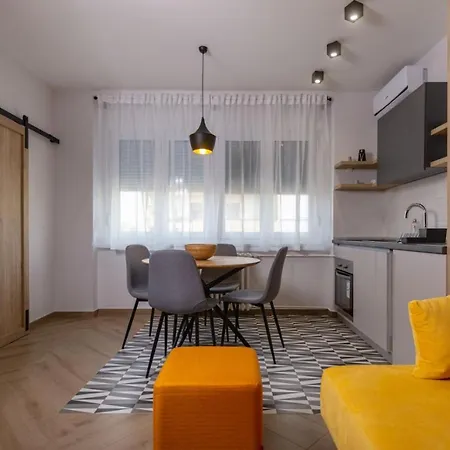 Republic Square - With Garage * Novi Sad