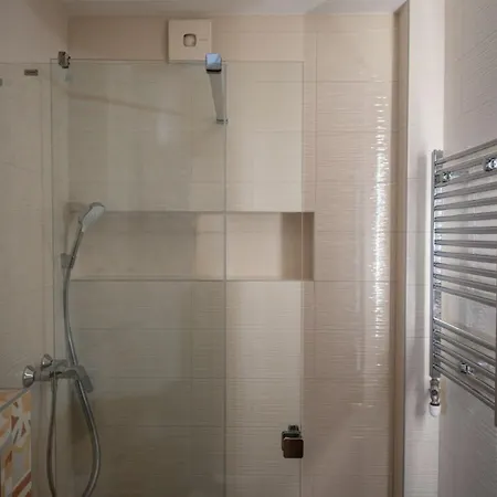 Republic Square - With Garage Apartment